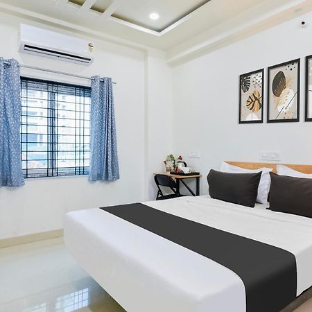 Super Townhouse Kokapet Formerly Aarian Tej Nilayam Gundipet Exterior foto