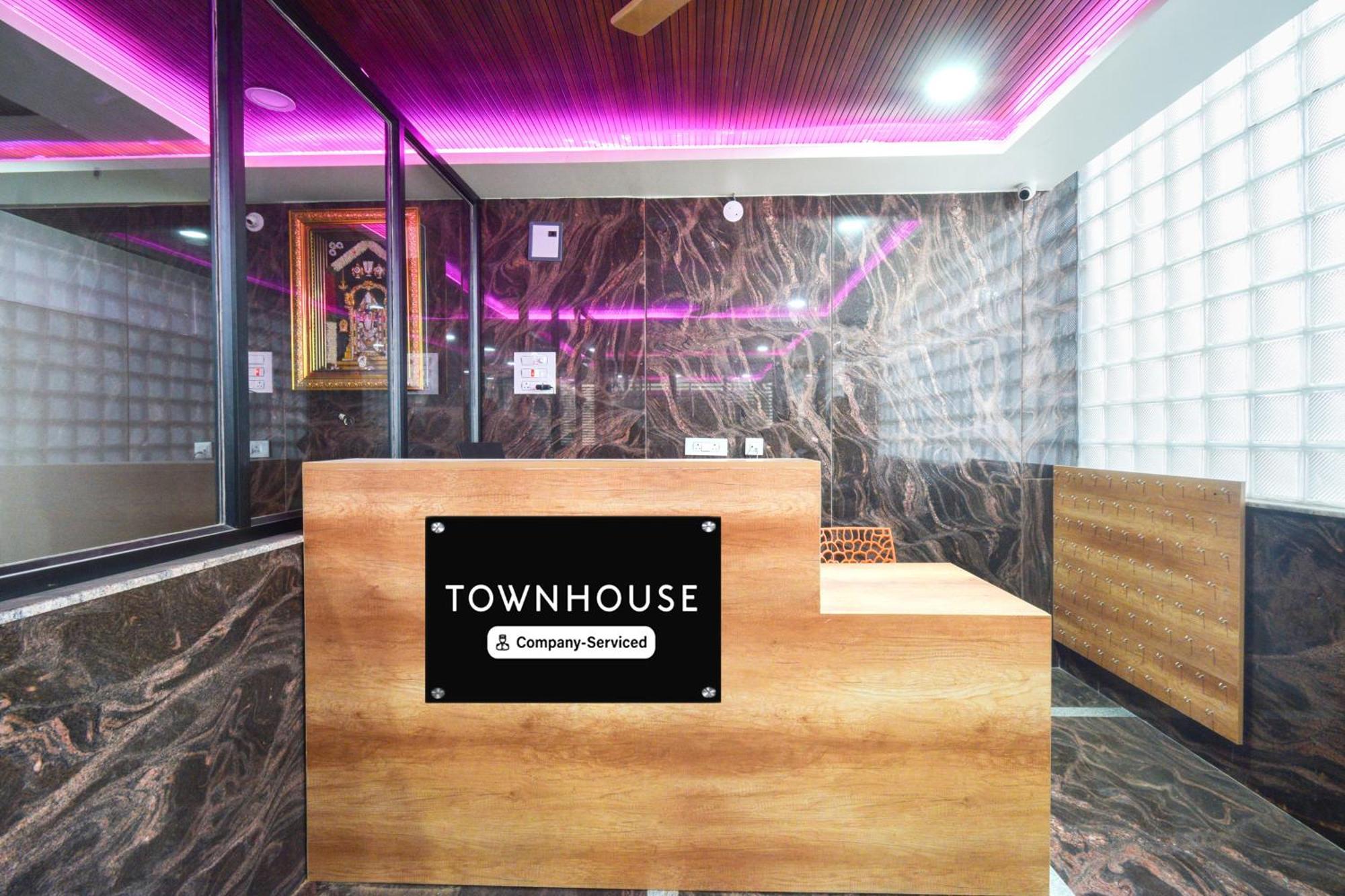 Super Townhouse Kokapet Formerly Aarian Tej Nilayam Gundipet Exterior foto