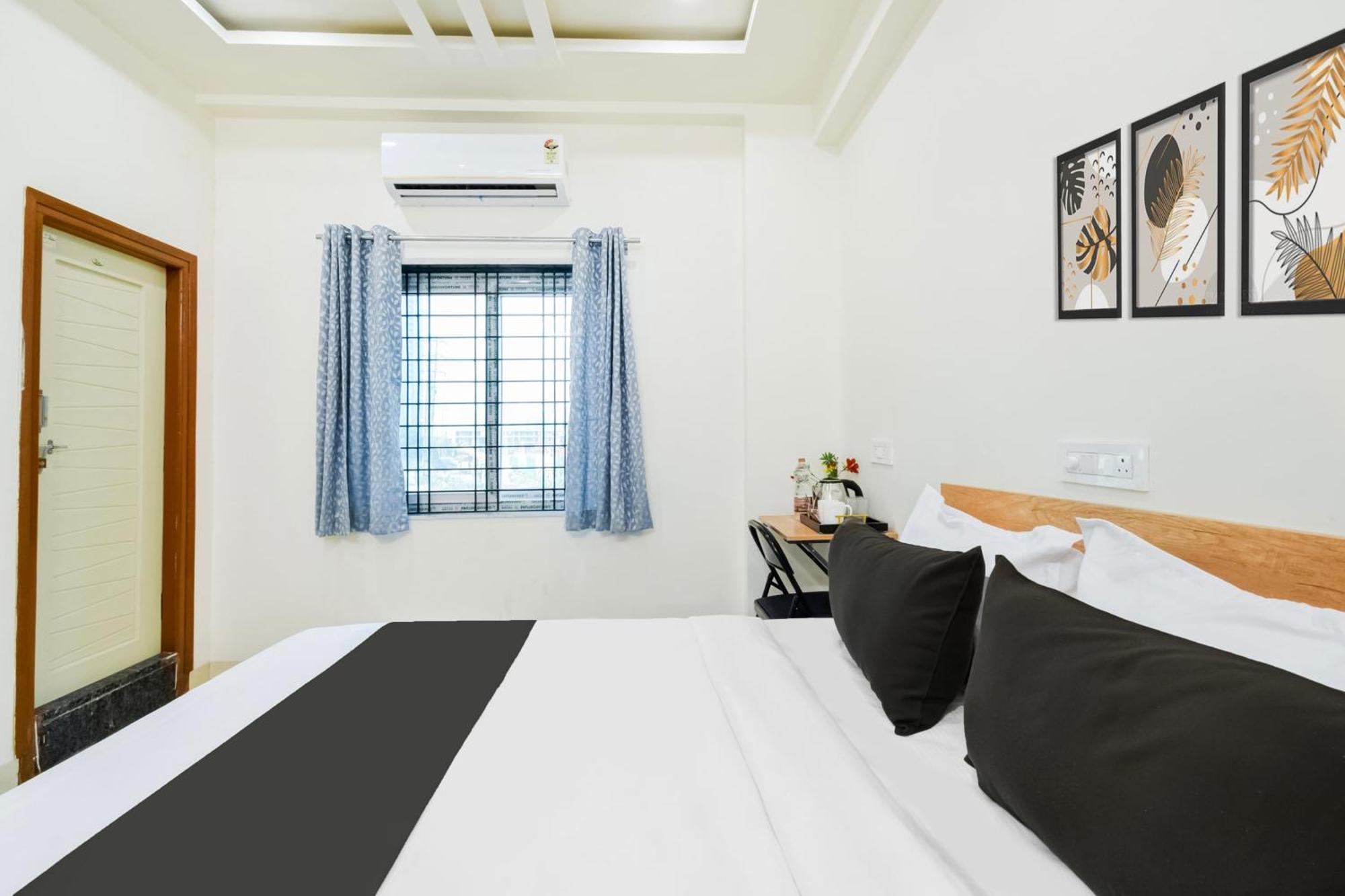 Super Townhouse Kokapet Formerly Aarian Tej Nilayam Gundipet Exterior foto